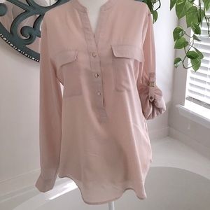 Blouse, can be worn long or cuffed sleeve.